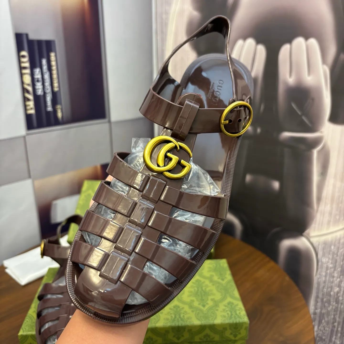 Men's shoes 260💰 [Gucci] Counter quality, top-quality original goods, real photos! Original TPU material, fine workmanship, comfortable; genuine 1:1 replica Size: 36 ~ 46 Half drag: 38 ~ 46